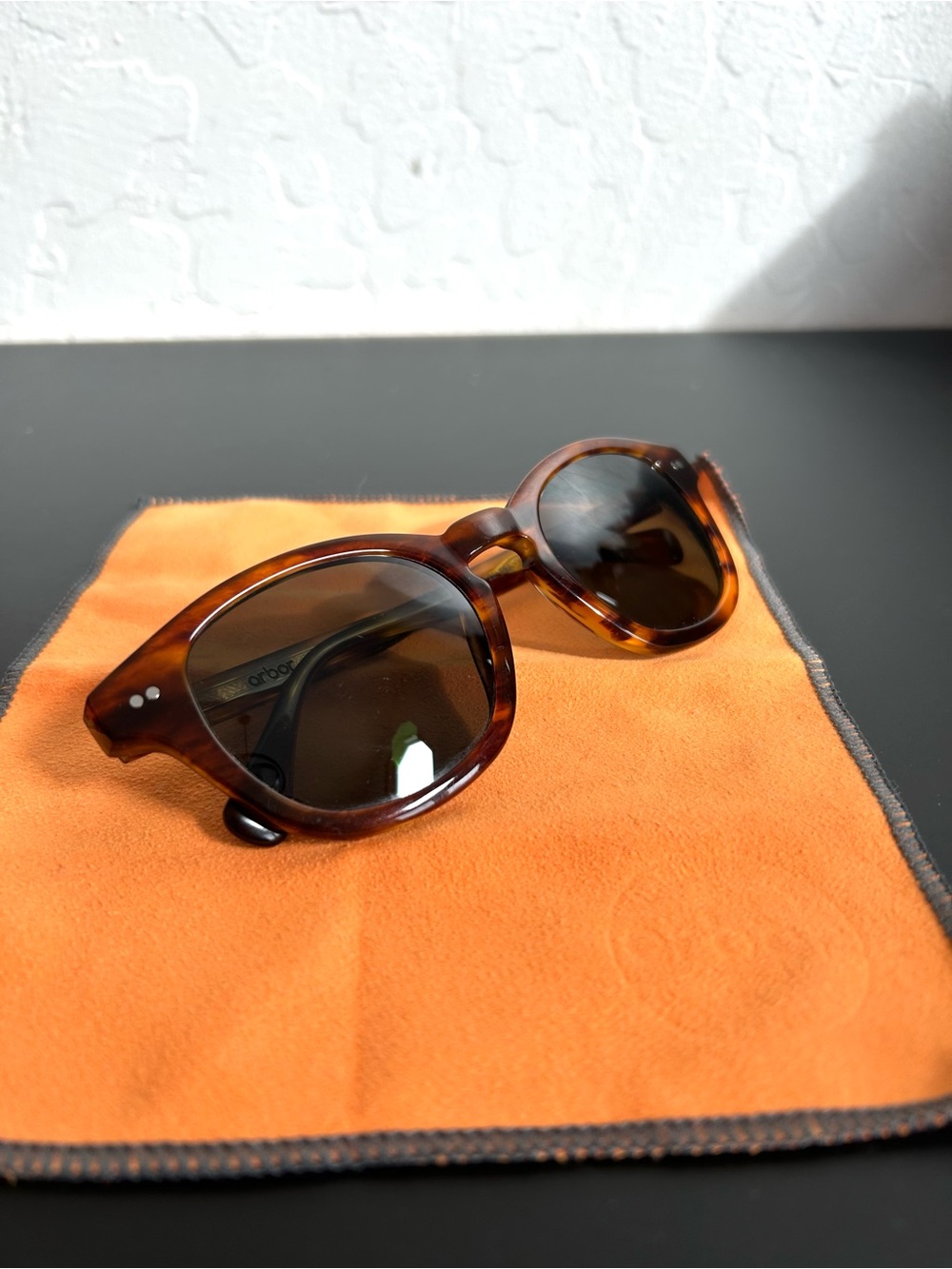 Arbor Eyewear Classic Unisex Warm Amber Sunglasses with Vintage Green Lenses